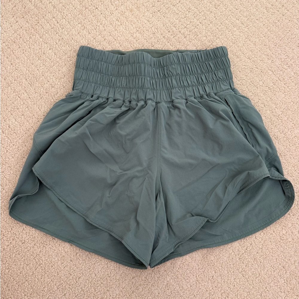 Outdoor Voices Green 3” Lightspeed shorts